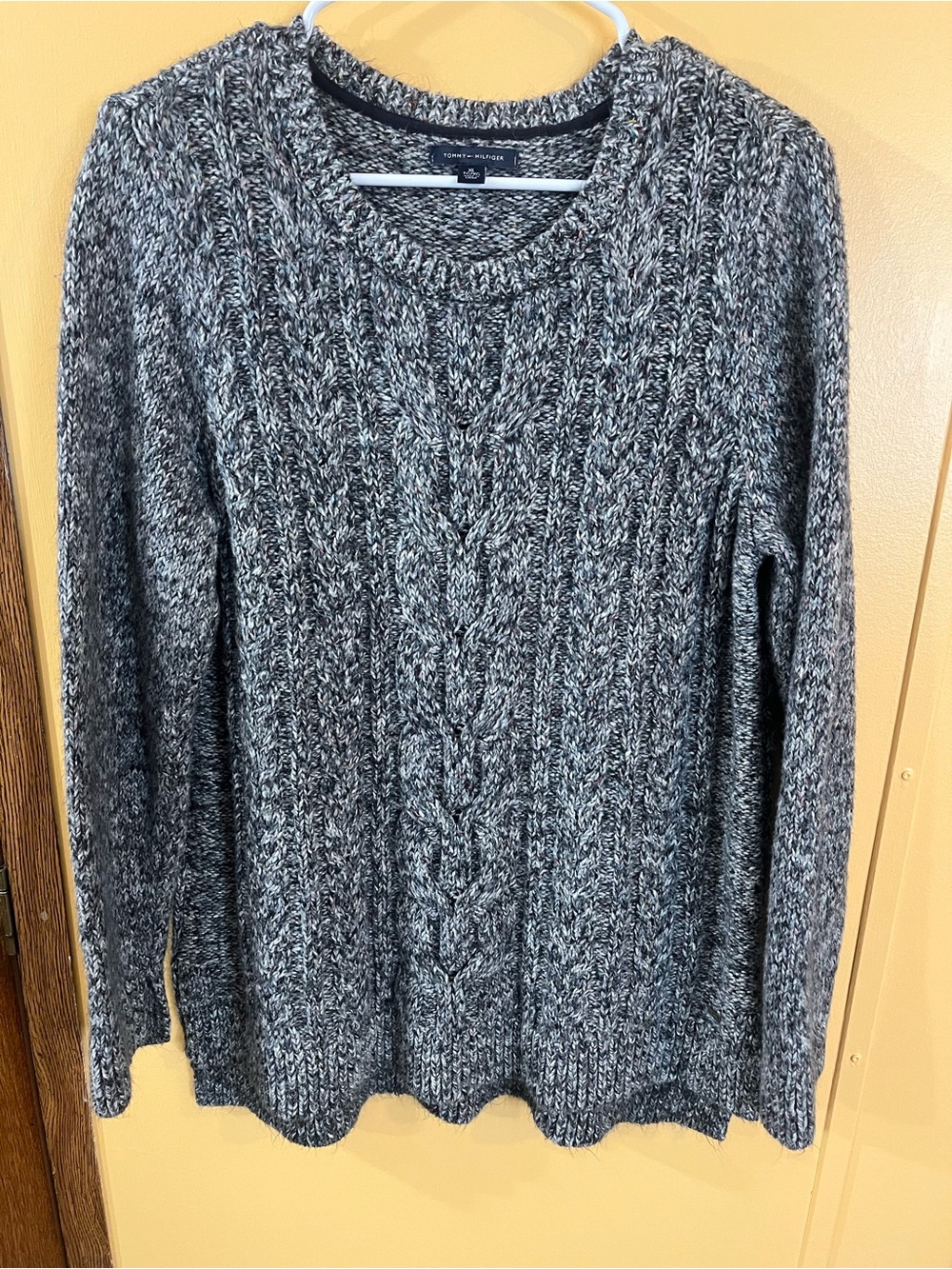 Tommy Hilfiger Gray Cable Knit Crewneck Sweater